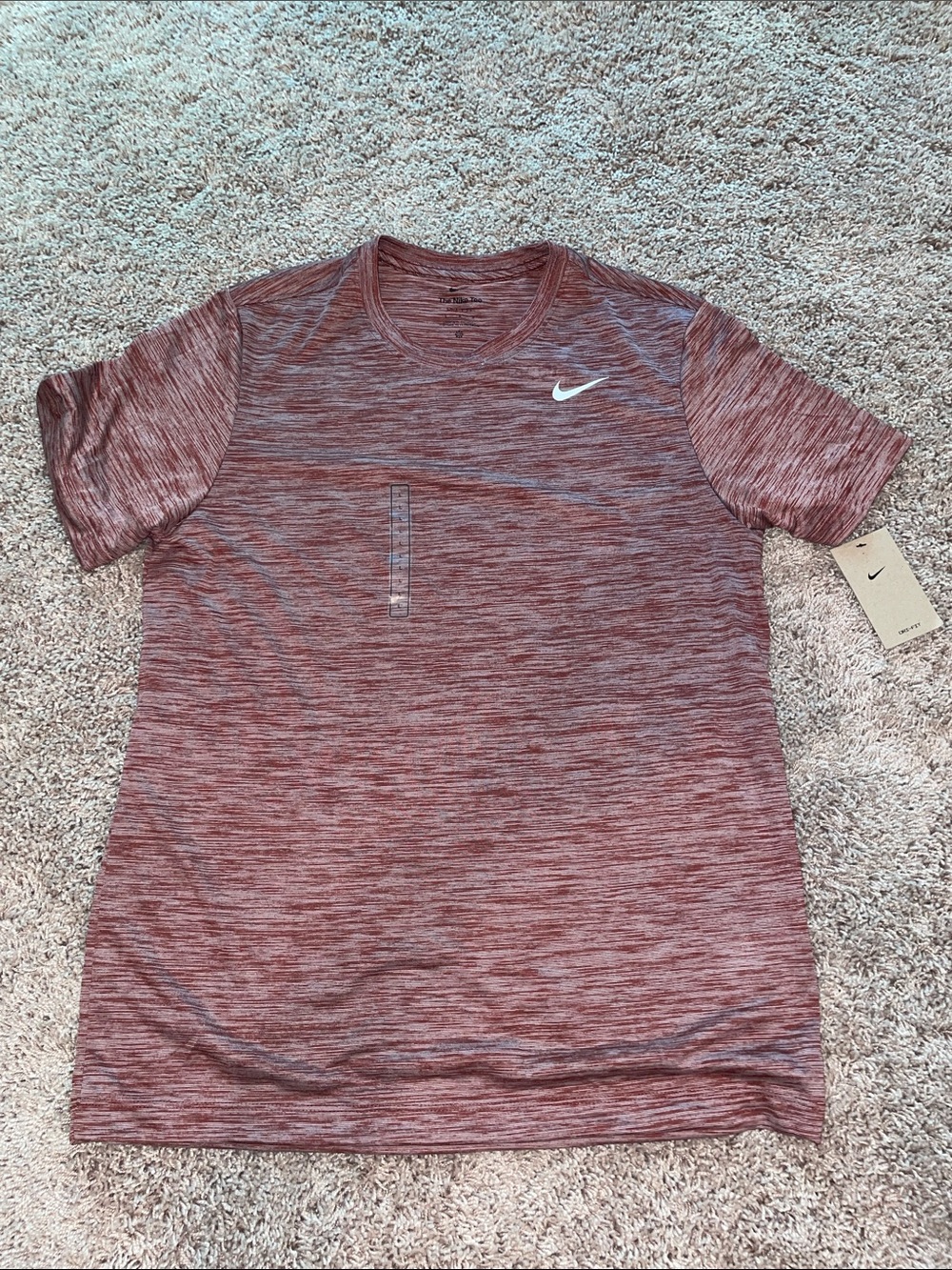 NWT Nike Men's Dri-FIT Heathered Red Short-Sleeve Training Shirt size large